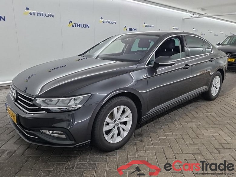 VOLKSWAGEN PASSAT 1.5 TSI 7-DSG Comfort Business 4D 110kW #1