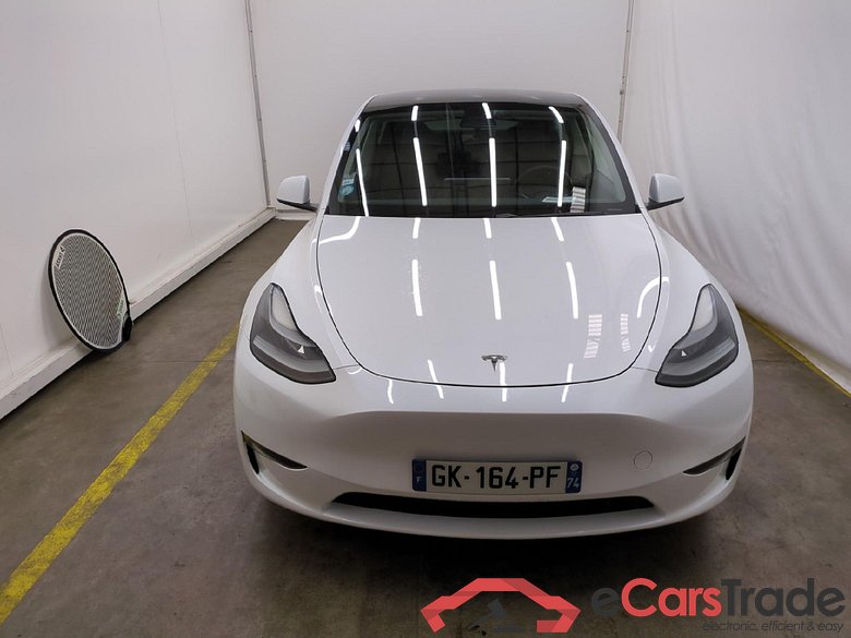 TESLA Model Y / 2020 / 5P / SUV Performance Dual Motor AWD #3