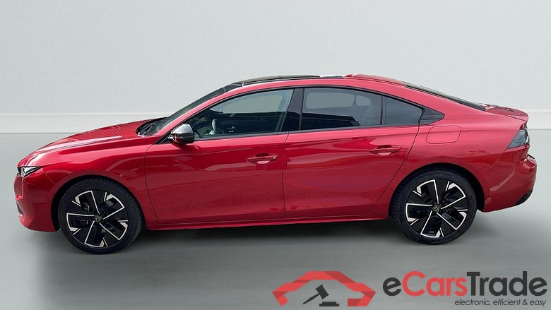 Peugeot 508 Hybrid 225 e-EAT8 GT #4