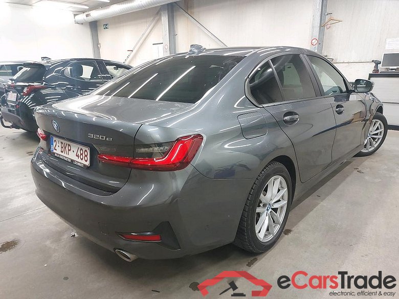 BMW - BMW 3 BERLINE 320e 204PK Business Edition With Vernasca Heated Sport Seats & Driving Assistant Pack & Active Cruise Control  * HYBRID ** #2