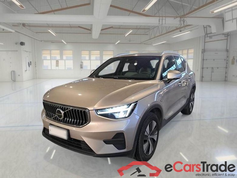 VOLVO XC40 / 2021 / 5P / SUV T4 RECHARGE PLUG-IN AUTO CORE #1