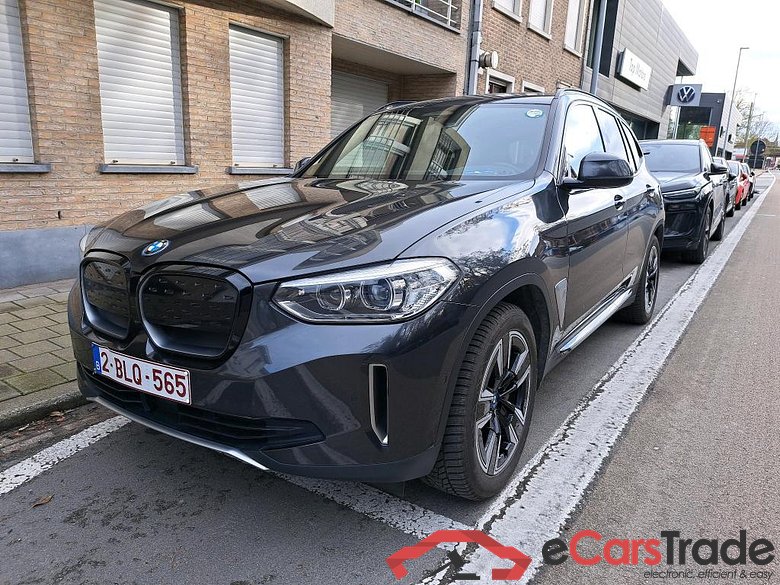 BMW IX3 80KWH AUTO