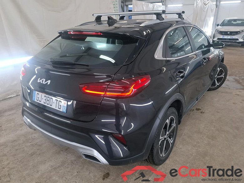 KIA XCeed / 2019 / 5P / Crossover 1.6 GDI ISG ISG PHEV ACTIVE BUS DCT6 #3