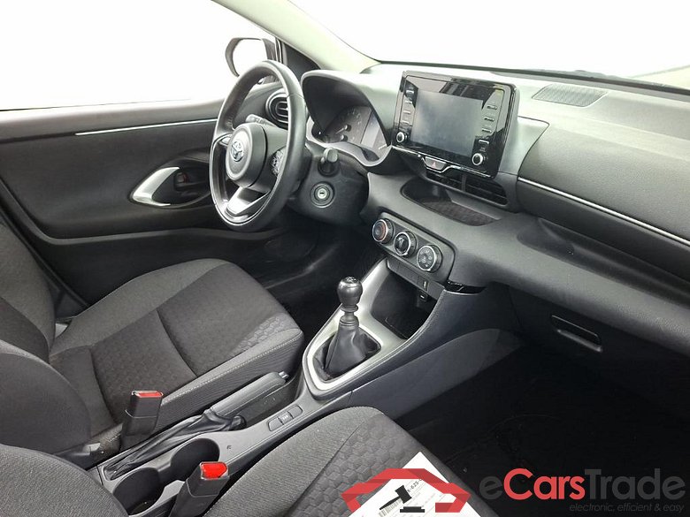 TOYOTA Yaris 1.5 VVT-i Active 5D 92kW #6