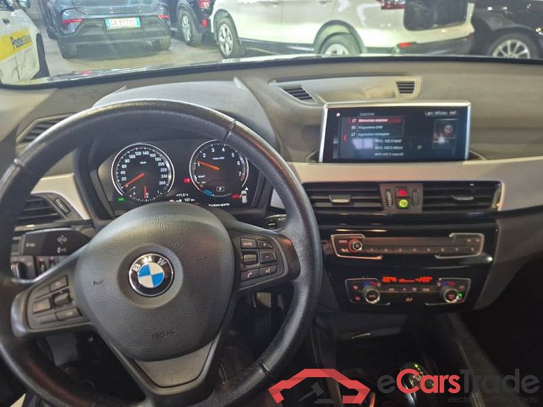 BMW X1 / 2019 / 5P / SUV XDRIVE 25E BUSINESS ADVANTAGE AUTOMATICO #3