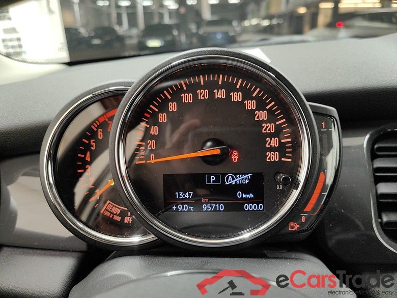 Mini 5 door One Aut. 5d #6