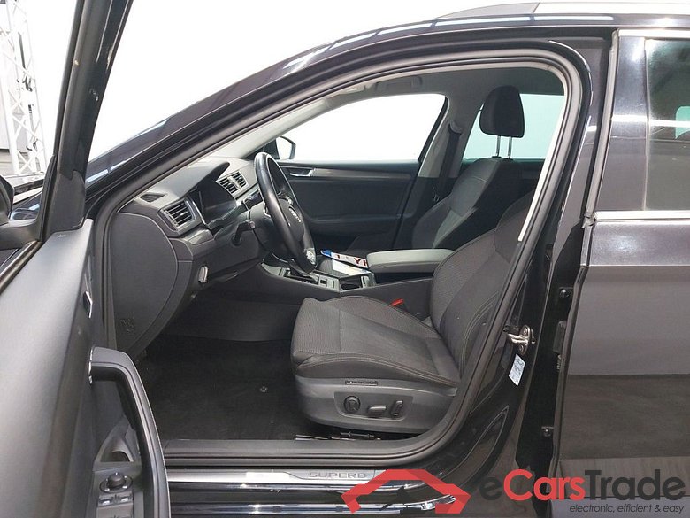 Skoda Superb Combi 1.4 TSI iV 160kW DSG6 Style 5d #3