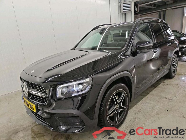 MERCEDES-BENZ GLB 200 Bns Solut. AMG