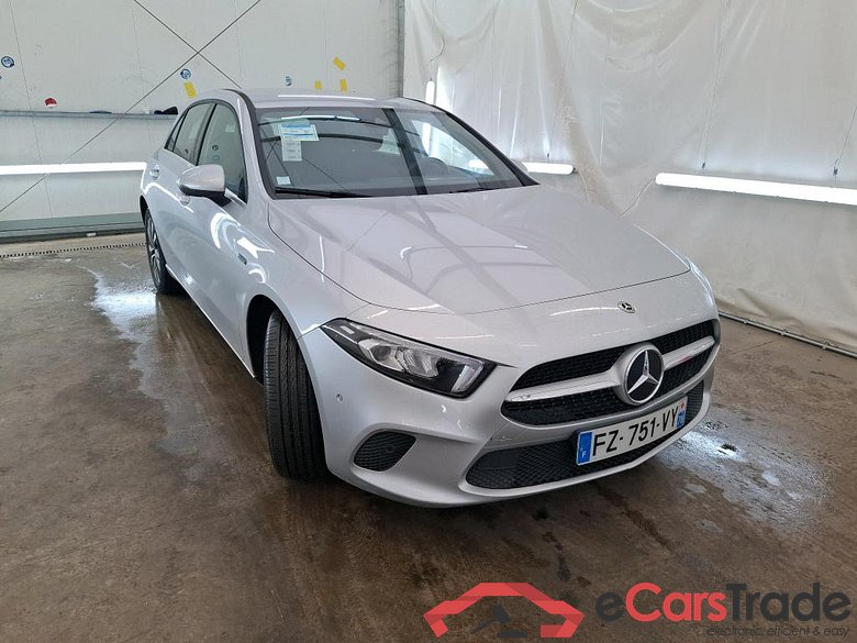 MERCEDES-BENZ Classe A Compact  2018  5P  Berline A 250 e Business Line 8GDCT #4