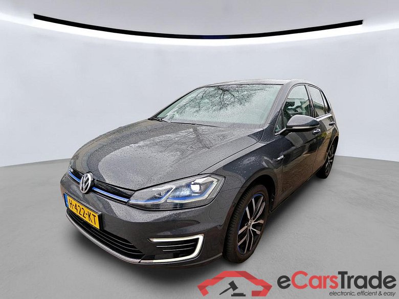 VOLKSWAGEN e-Golf 100 kW #1