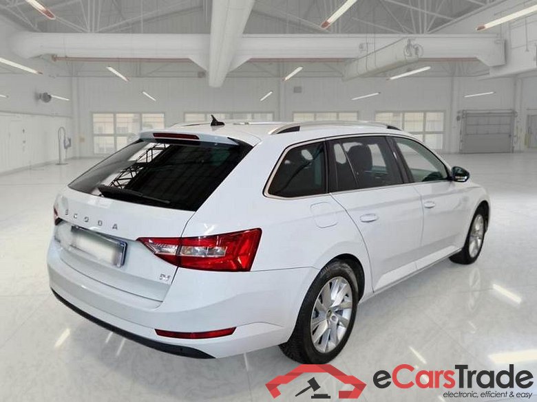 SKODA SUPERB WAGON / 2019 / 5P / STATION WAGON 1.4 TSI PLUG-IN HYBRYD EXECUTIVE DSG #2