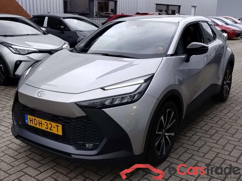 TOYOTA C-HR 1.8 Hybrid 140 Dynamic #1