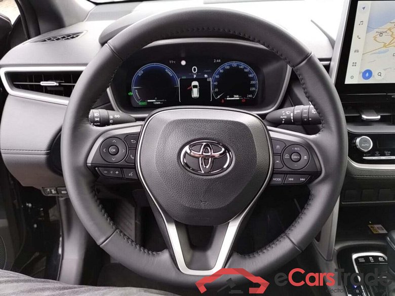 TOYOTA Corolla Cross Hybrid 140 Style #6