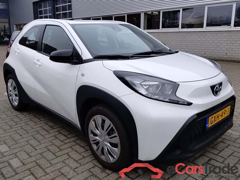 TOYOTA Aygo X 1.0 VVT-i MT Play #2