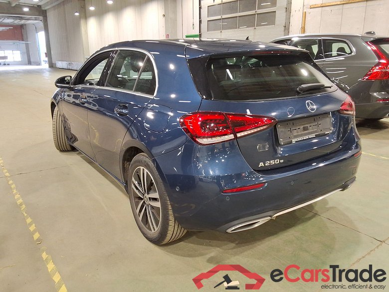 MERCEDES-BENZ CLASS A (W177) A 250 e PHEV Business Solution #2