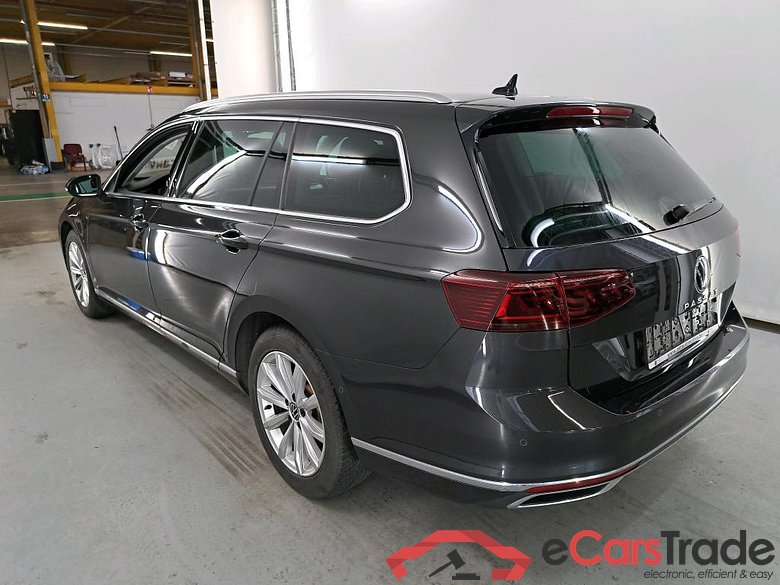VOLKSWAGEN PASSAT VARIANT 2.0 TDI 90KW MSQ VARIANT ELEGANCE BUSINE #3