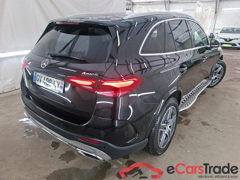 MERCEDES-BENZ GLC / 2022 / 5P / SUV GLC 300 e AMG Line 4MATIC #3