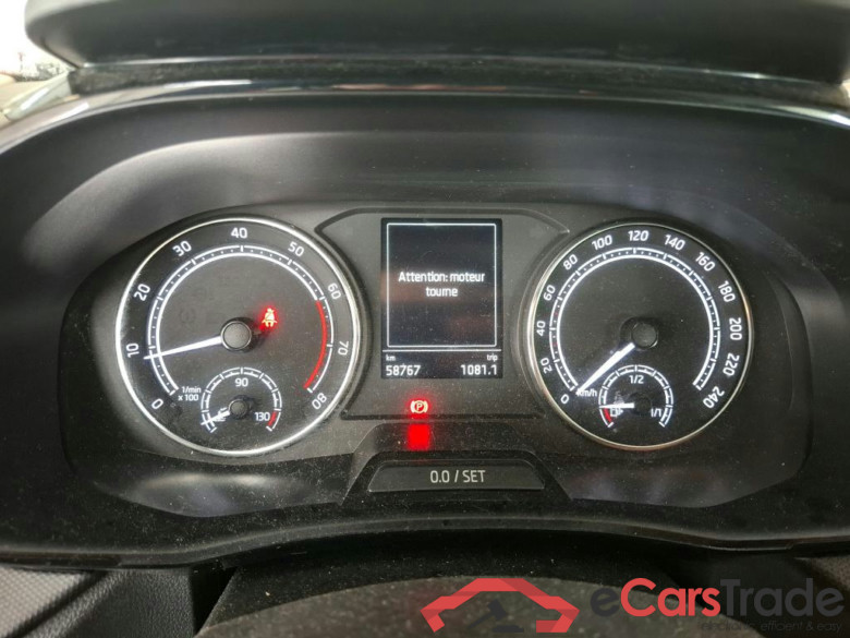 Fabia Ambition 1.0 MPI 80CV BVM5 E6d #6