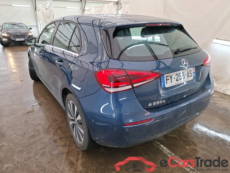 MERCEDES-BENZ Classe A Compact  2018  5P  Berline A 250 e Business Line 8GDCT #2