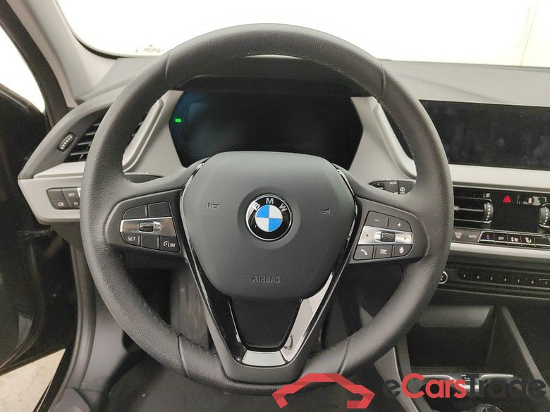 BMW 1 HATCH - 2019 116i 109hp OPF 5d #3