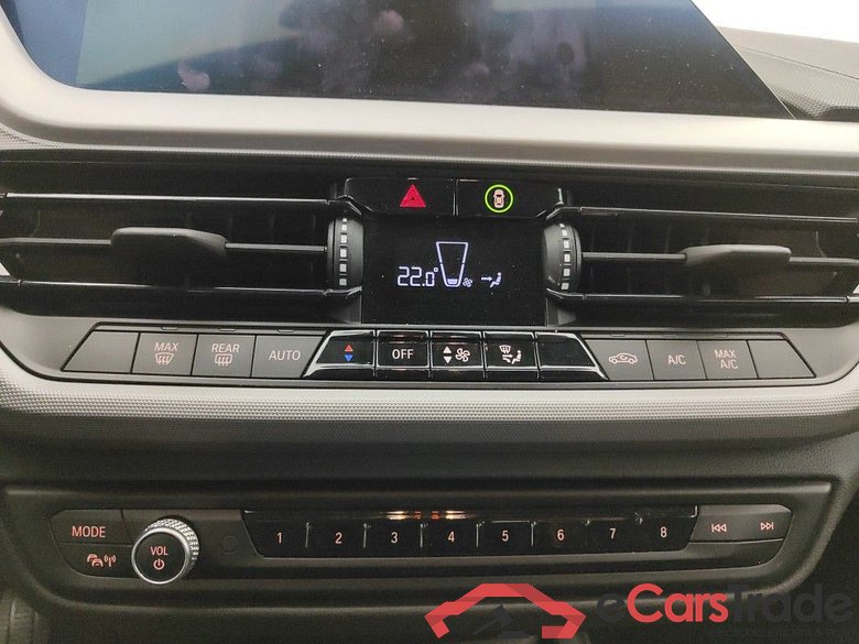 BMW 1 HATCH - 2019 116i 109hp OPF 5d #4