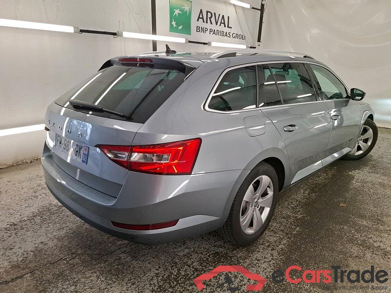 Superb Combi Business 1.6 TDI 120CV BVA7 E6 #3