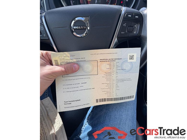 VOLVO V40 1.5 T3 Momentum Geartronic #5