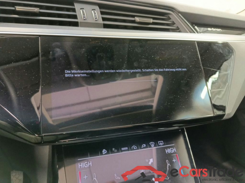Audi Q8 E-Tron 55 Quattro Advanced 5d #6