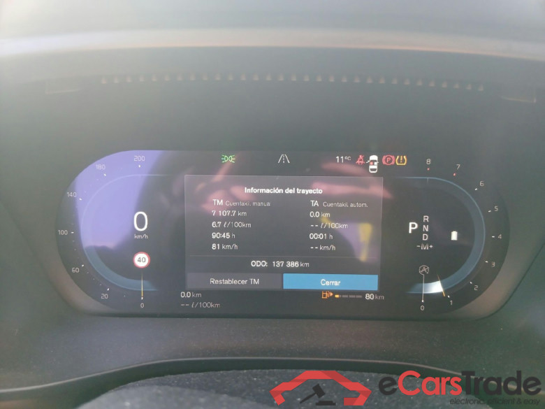 VOLVO XC40 / 2021 / 5P / todoterreno 2.0 B3 G Core Auto #4