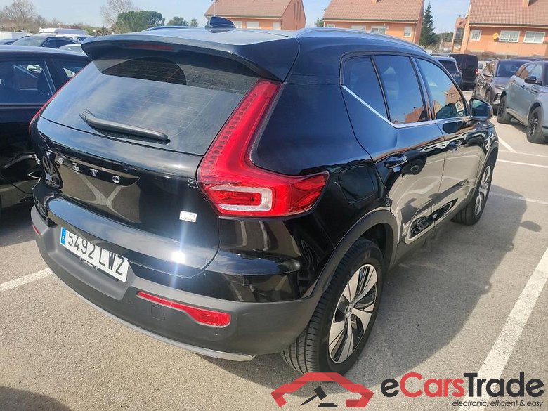 VOLVO XC40 / 2017 / 5P / todoterreno 1.5 T4 Twin Recharge Inscription Ex Auto #2