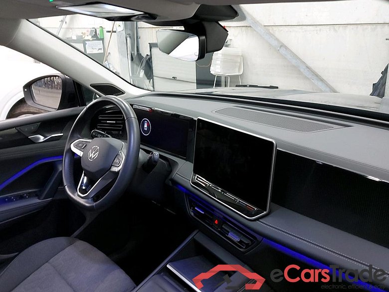 VOLKSWAGEN - VW  TIGUAN e TSI 150PK DSG Life Pack Design & Harman Kardon & Comfort Mem Pack & LED Plus & Nav Discover Media & 19 Inch Alloy  * PETROL * #3