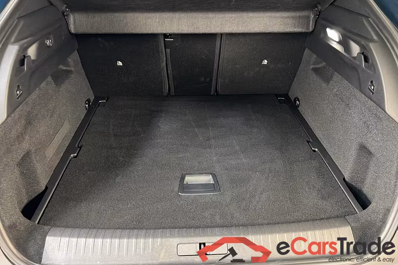 Peugeot 3008 Hybrid 145 e-DCS6 Allure #3