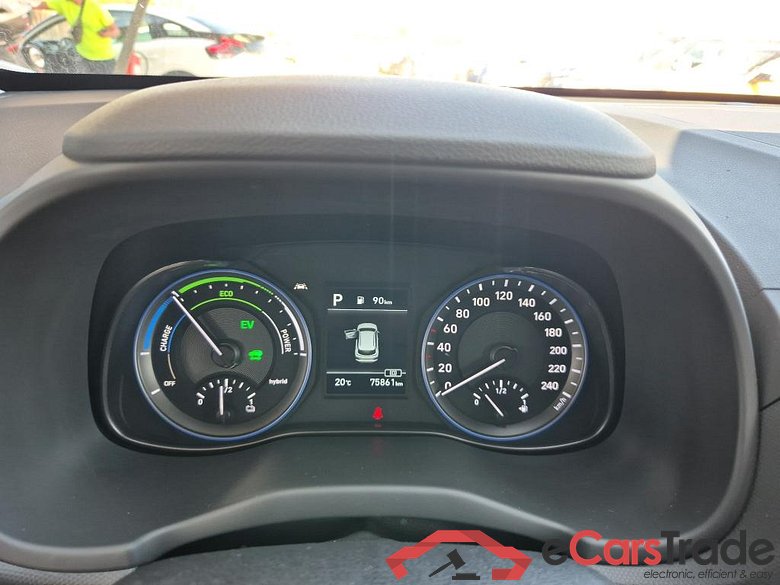 HYUNDAI Kona / 2017 / 5P / todoterreno 1.6 GDI HEV Klass DT #4