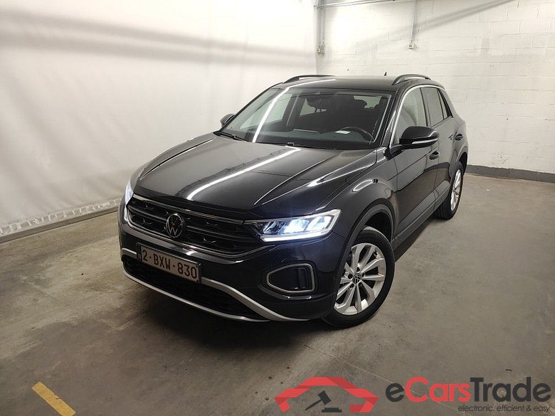 Volkswagen T-Roc 1.5 TSI Life Business DSG 5d #1