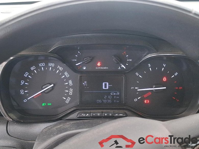 C3 Société Feel 1.2 PureTech 80CV BVM5 E6d #6