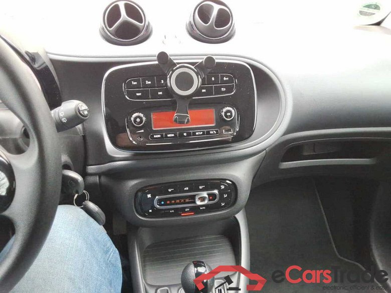 Smart fortwo coupe (11.2014->) DE - LimS3 electric drive / EQ, EQ, (Facelift) 2019 - 2023 #5