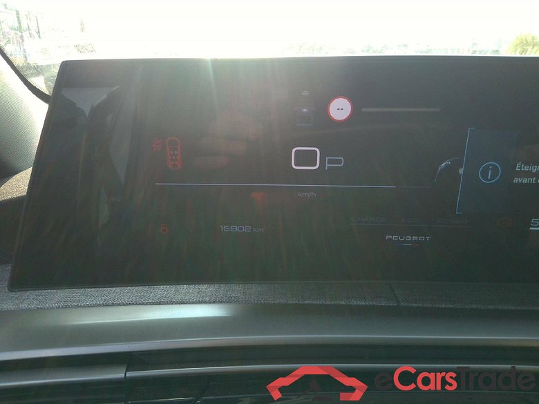 Peugeot 5008 Allure Hybrid 136 e-DCS6 #4