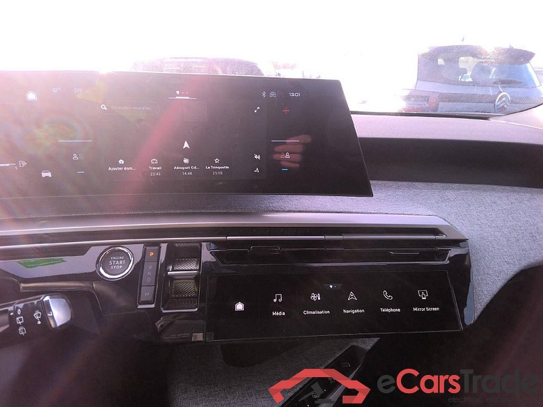 Peugeot 5008 Allure Hybrid 136 e-DCS6 (MHEV) 1.2L #5