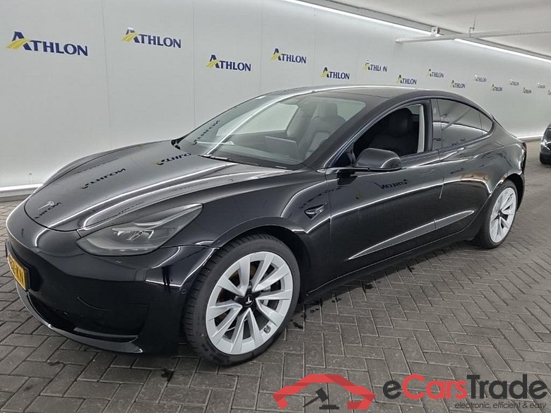 Tesla Model 3 Standard Range Plus RWD 4D 225kW