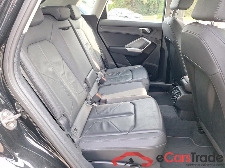 AUDI Q3 1.4 45 TFSI E S TRONIC #6