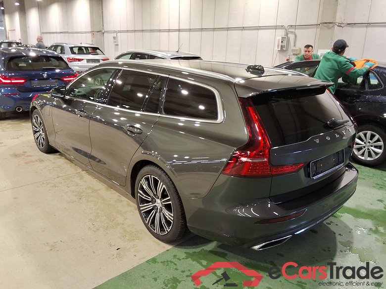 VOLVO V60 2.0 T6 PHEV INSCRIPTION AUTO 4WD #2
