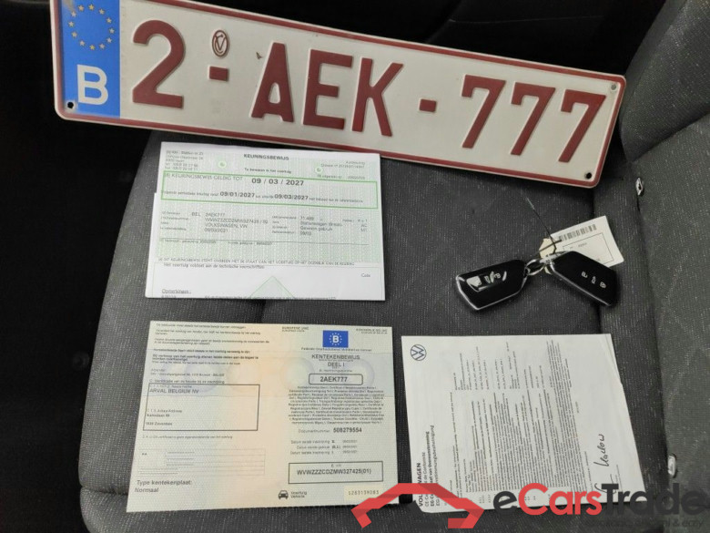 Volkswagen Golf VIII 1.0 eTSI 81kW Life DSG 5d #4