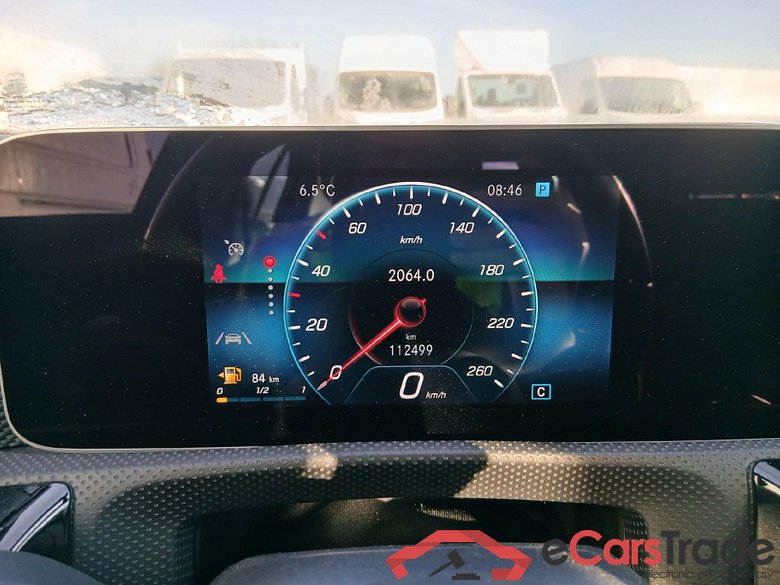 MERCEDES-BENZ Clase A / 2018 / 5P / berlina con portón A 180 d #4