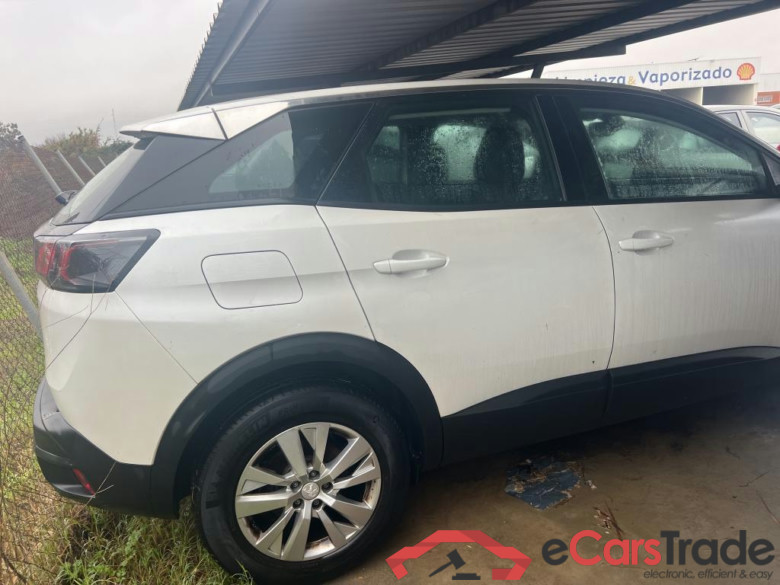 PEUGEOT 3008 / 2020 / 5P / todoterreno 1.2 PureTech 96KW S&S Active Pack EAT8 #2