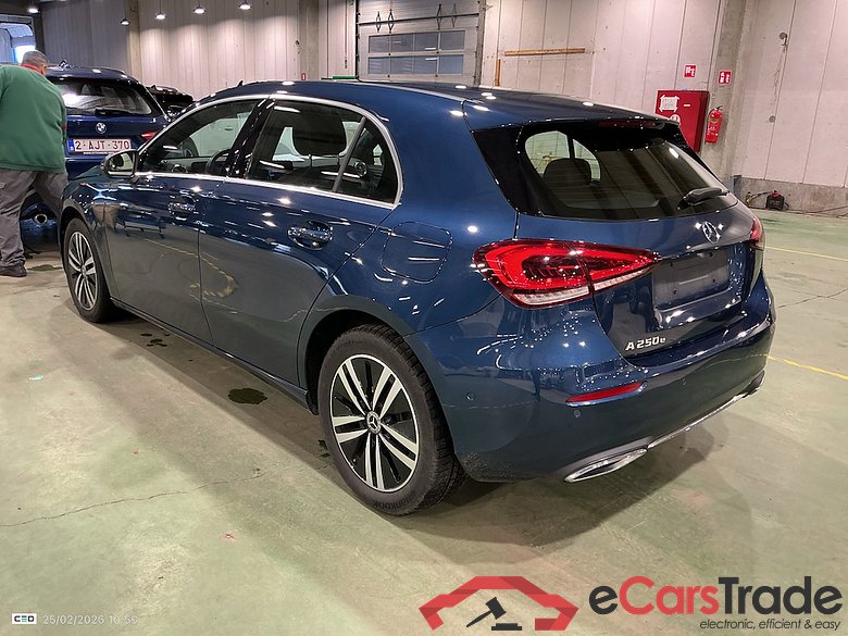 MERCEDES-BENZ CLASS A (W177) A 250 e PHEV Business Solution #3