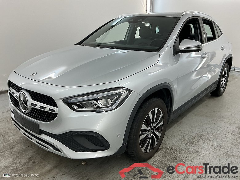 MERCEDES-BENZ GLA 1.3 GLA 250 E DCT BUSINESS SOLUTION