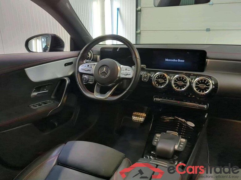 MERCEDES-BENZ CLA-klasse Shooting Brake 180 Bns Sol. AMG #3