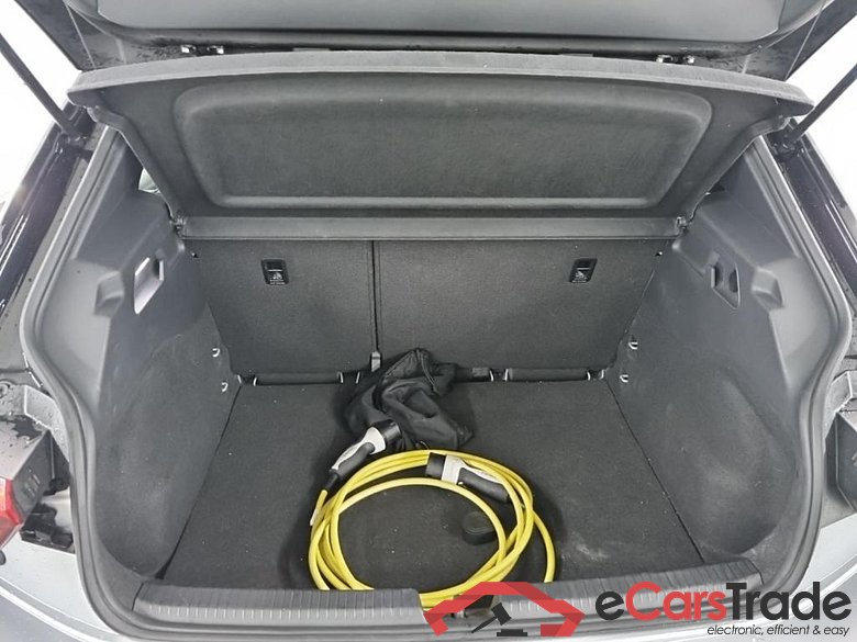 VOLKSWAGEN ID.3 58kWh 150kW Life auto 5D #5