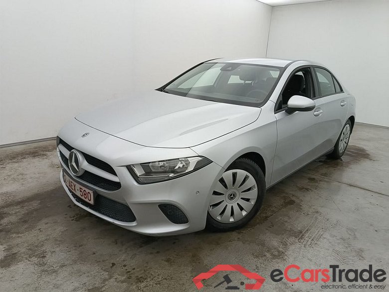 Mercedes-Benz A-Klasse Limousine A 180 Aut. 4d #1