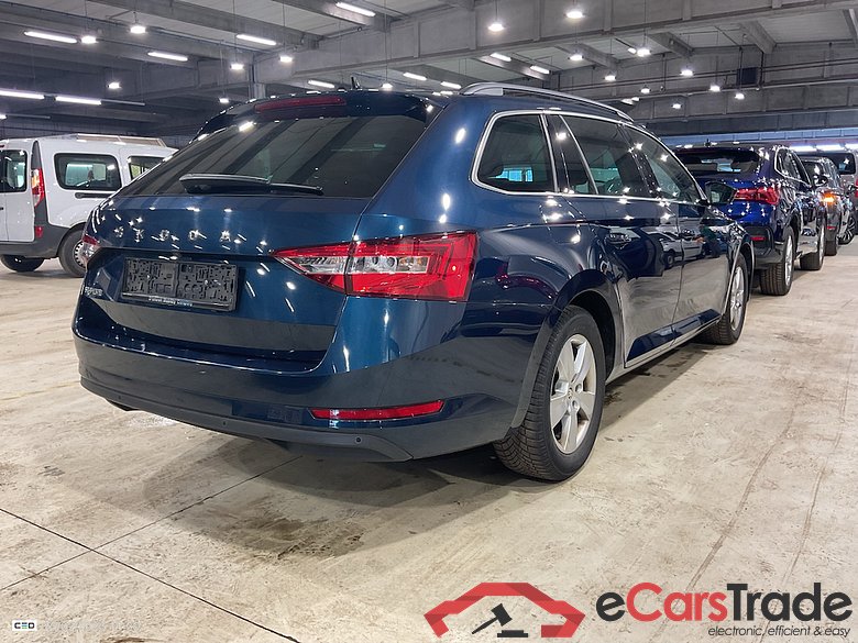 SKODA SUPERB COMBI 1.6 CRTDI 88KW DSG7 AMBITION #4